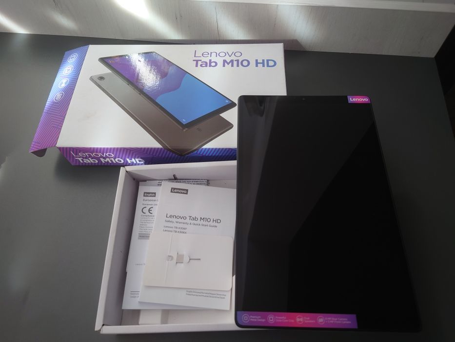 Таблет Lenovo M10 HD