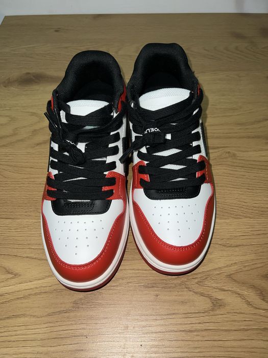 Off white out off office