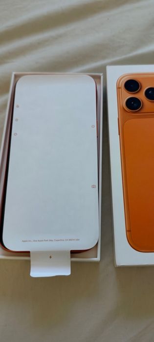 Vând urgent iPhone 17 pro max in cutie sigilat