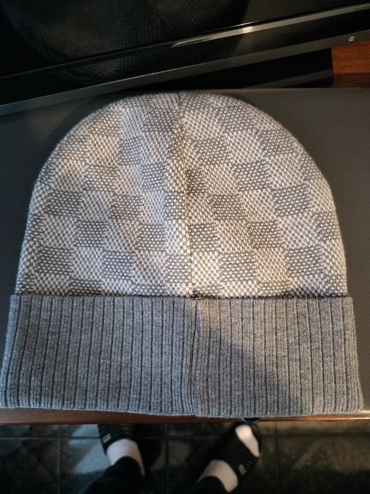 Vind Căciulă Nouă Cu etichetă Louis Vuitton