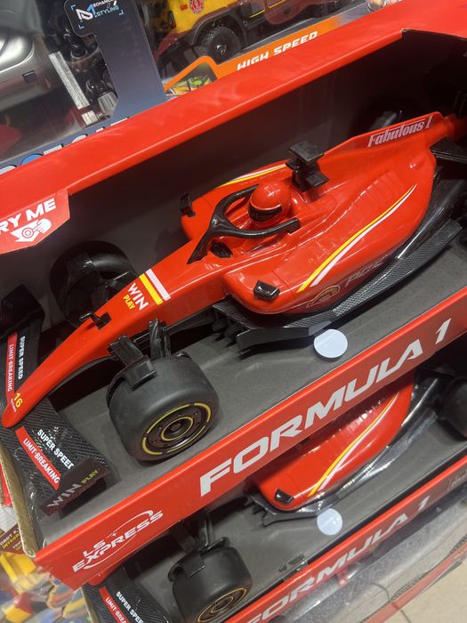 Игрушки разные, очень странные дела