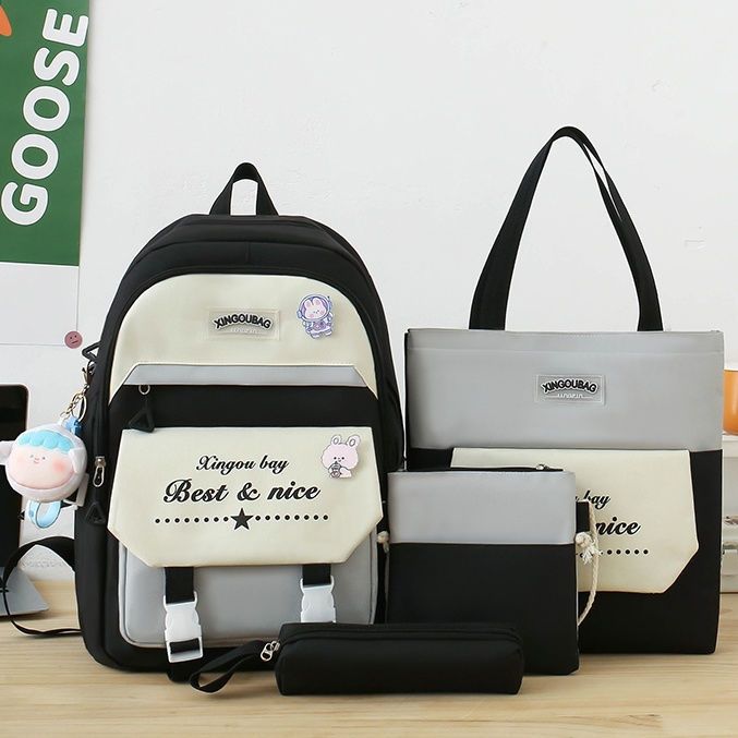 Продам школьные рюкзаки набором