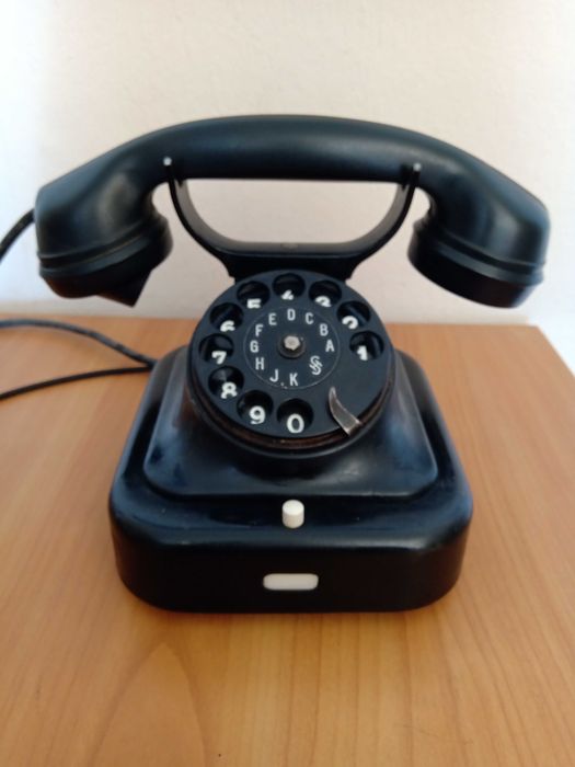 Ретро телефон SIEMENS & HALSKE работещ