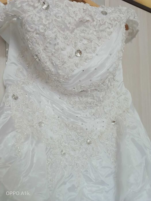 Продам свадебное платье