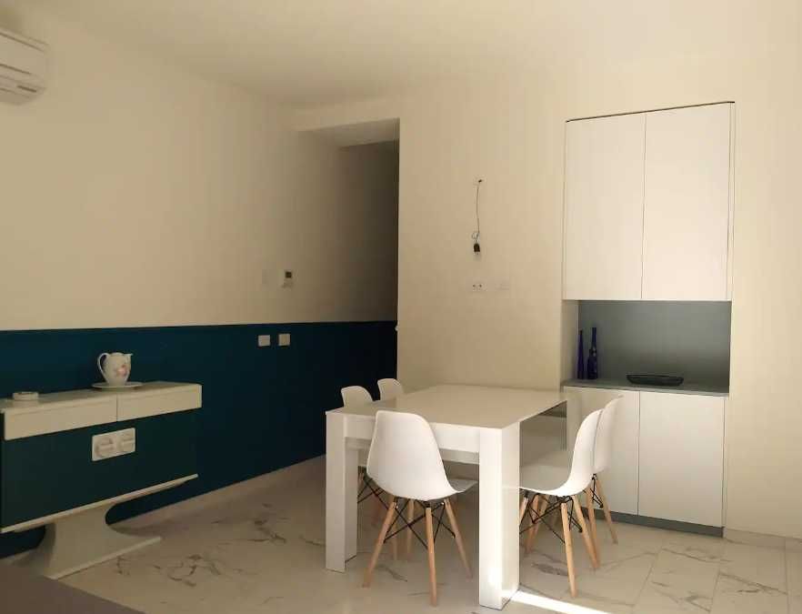 Дава се под наем Двустаен апартамент в Пловдив, Каменица 1 - 59 кв.м за 204 € - Снимка #1