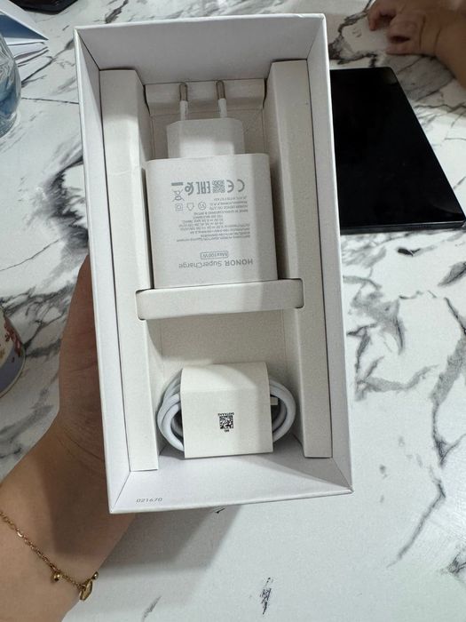 HONOR 400 телефон