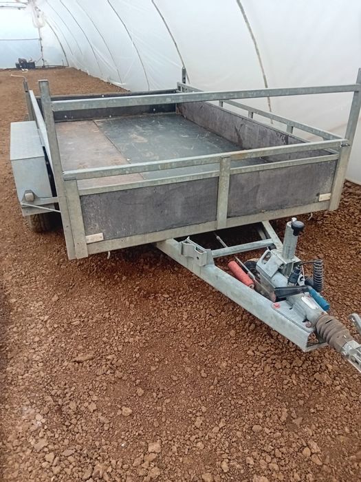 Remorcă 2 tone de vânzare