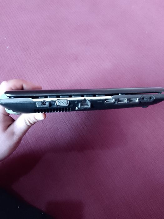 Noutbuk  SAMSUNG Sotladi
