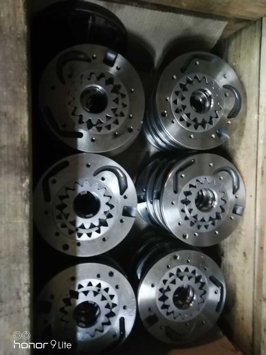 Токарь, токарные работы. Дорого.