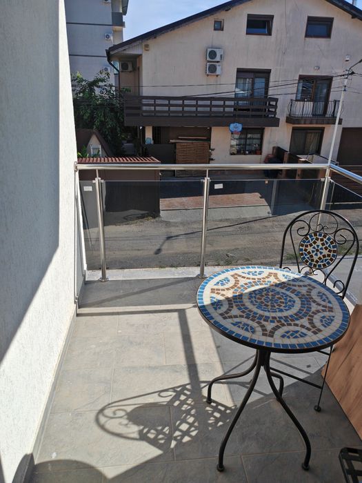 Inchiriez garsoniera langa padure Rosu