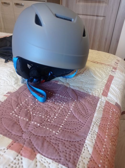 Детска каска за ски