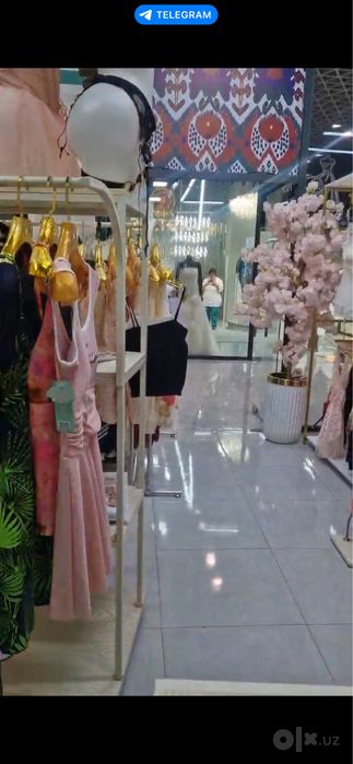 Festiwal mall Tayor biznes sotiladi