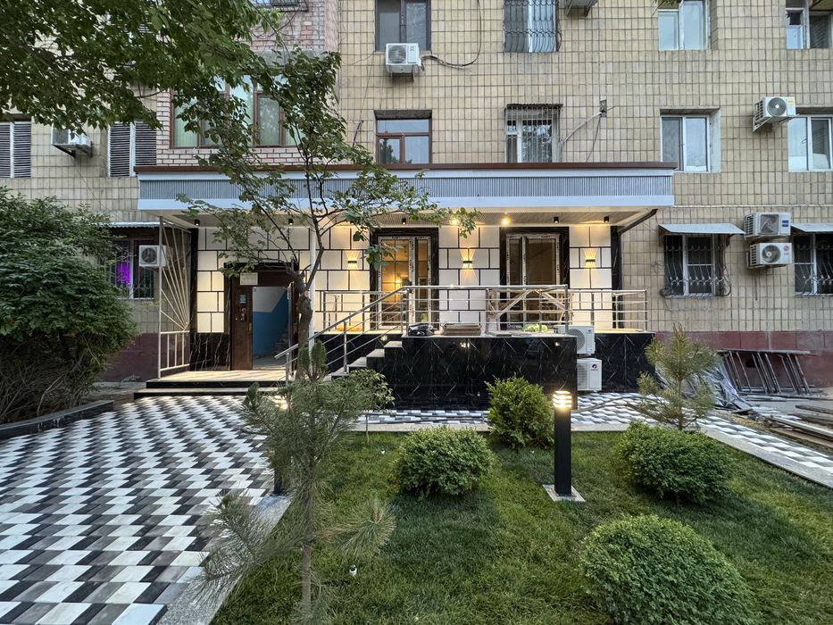 Мирабад | ЦУМ - Сдается в аренду помещение вдоль дороги 95м2