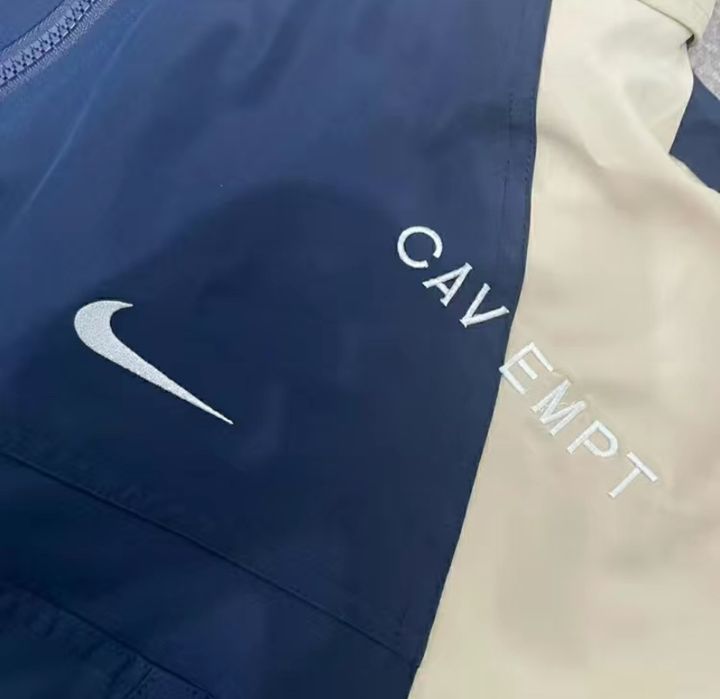 Ветровка найк ретро