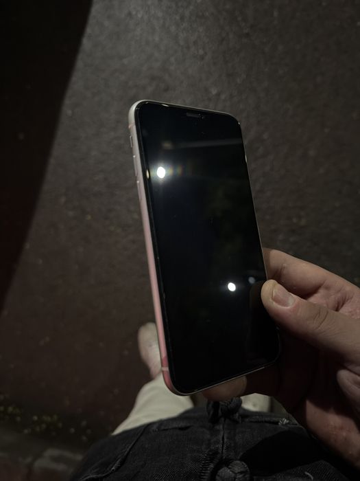 Айфон 11 белый 64гб