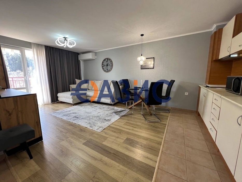 Продава се Двустаен апартамент в к.к. Слънчев бряг - 71 кв.м за 747 €/кв.м - Снимка #8