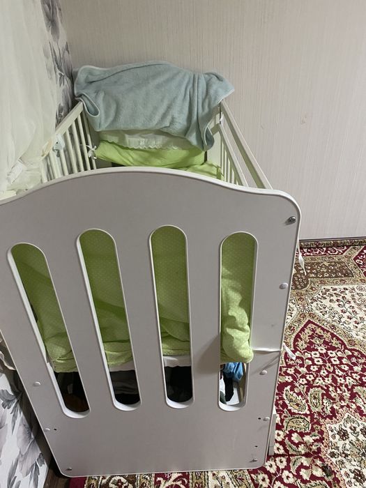 Продается Детская кровать б/у