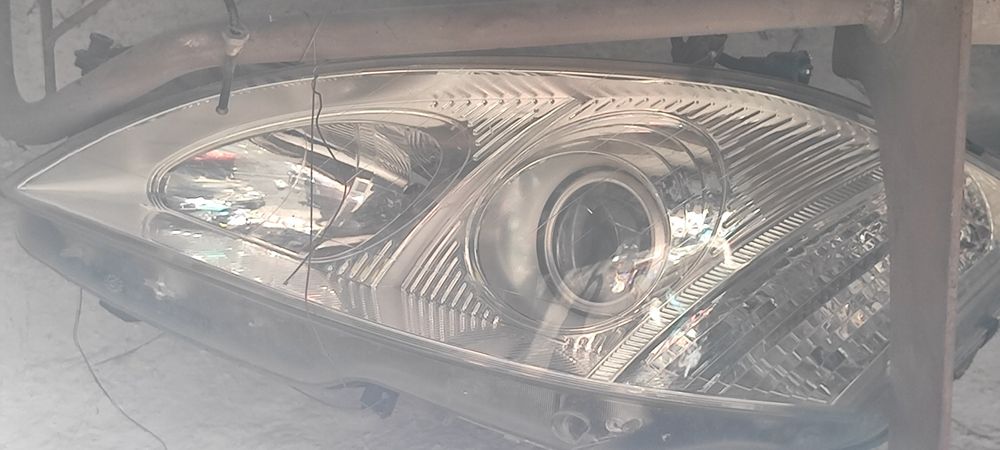 Продам Мерс 221 фара