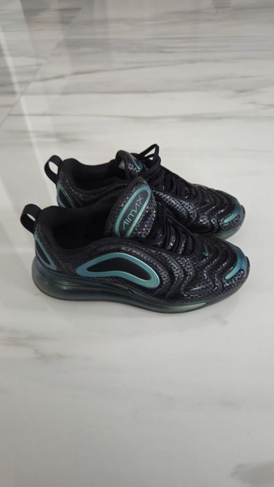 Nike Air Max 720 marimea 36