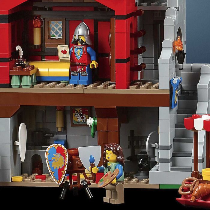 Lego Icons 10332 Средновековен градски площад