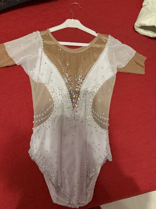 Трико за художествена гимнастика 10-11 год.