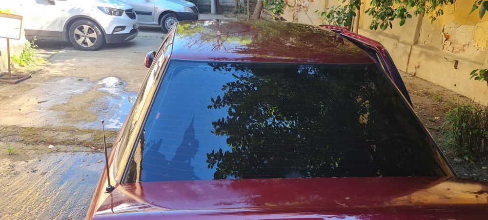 Vand daewoo espero lovit partea dreapta cumparat de nou 98000 km reali 3000 lei