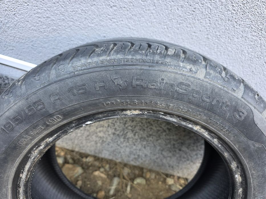 Две гуми Uniroyal rain sport 3 195/55/15