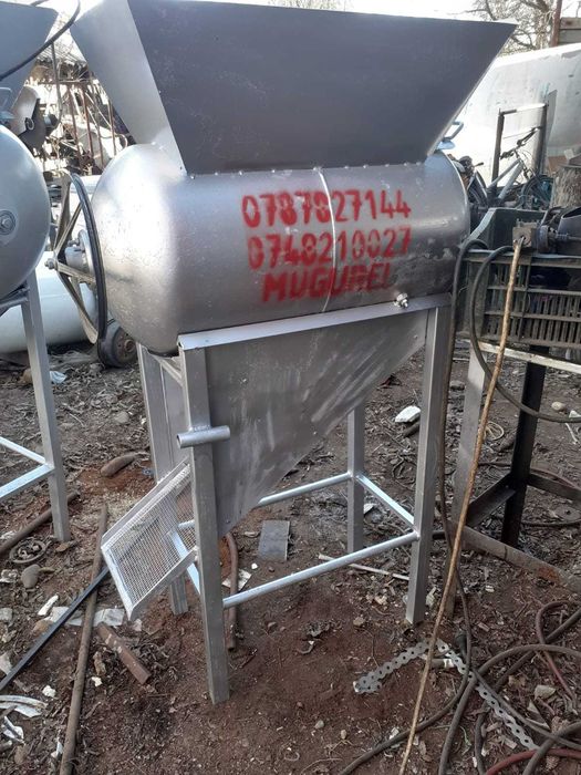 Batoza  mașină de curățat porumb