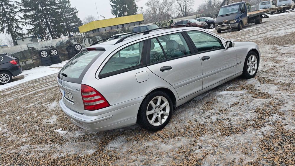 Mercedes C200/116ps/6speed/Всичко Платено/Обслужен