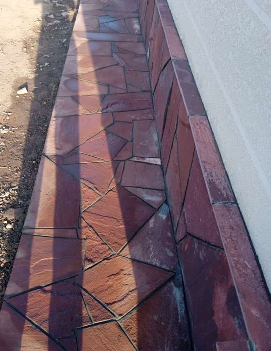 Камень Плитняк красный