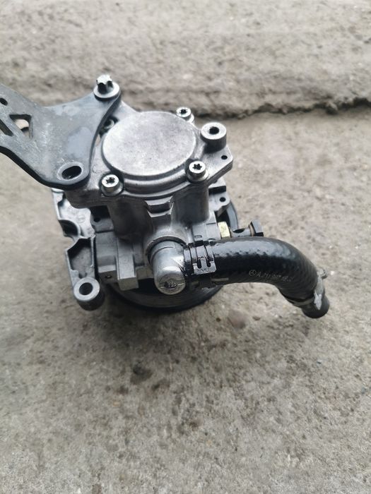 Pompa servo direcție Mercedes w220 s400 cdi