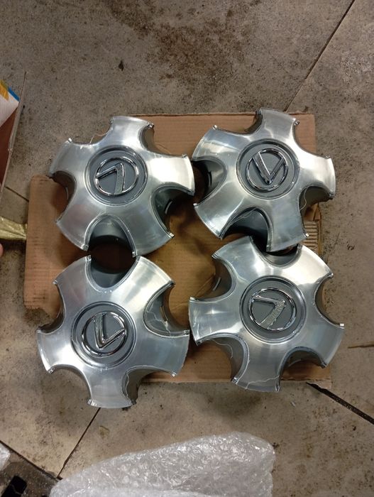 Продам колпачки на Лексус лх 570