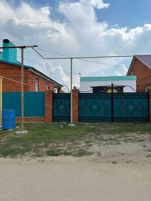 Продам дом на плазе