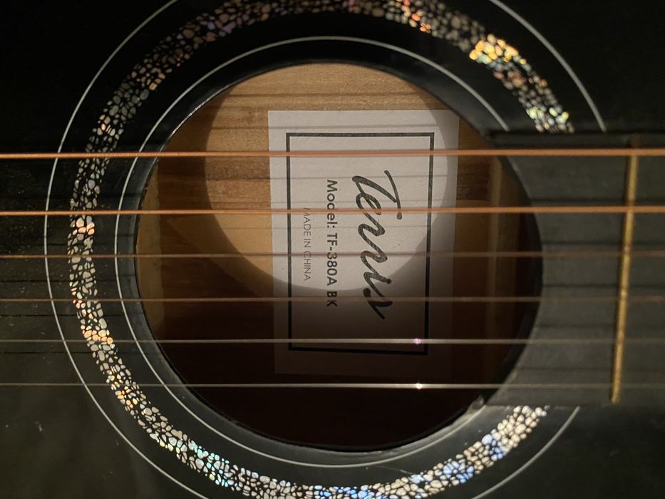 Гитара 6 струнная