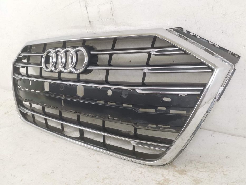 Audi A8 / Audi A8 D5 Решетка на радиатор Audi A8 D5 оригинална в добро