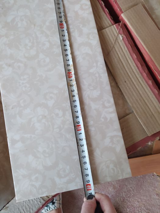 Кафель новый, ламинат б/у