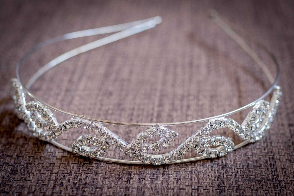 Diadema argintie pentru mireasa