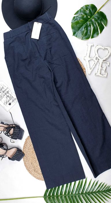 Pantaloni ZARA cu etichetă