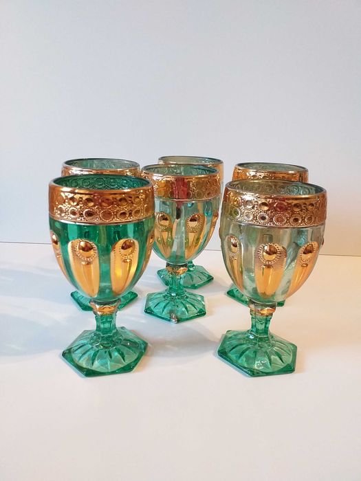 Обредни стъклени чаши