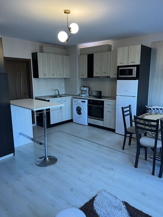 Луксозен мезонет "Татяна" с басейн до санаториума. Под Наем