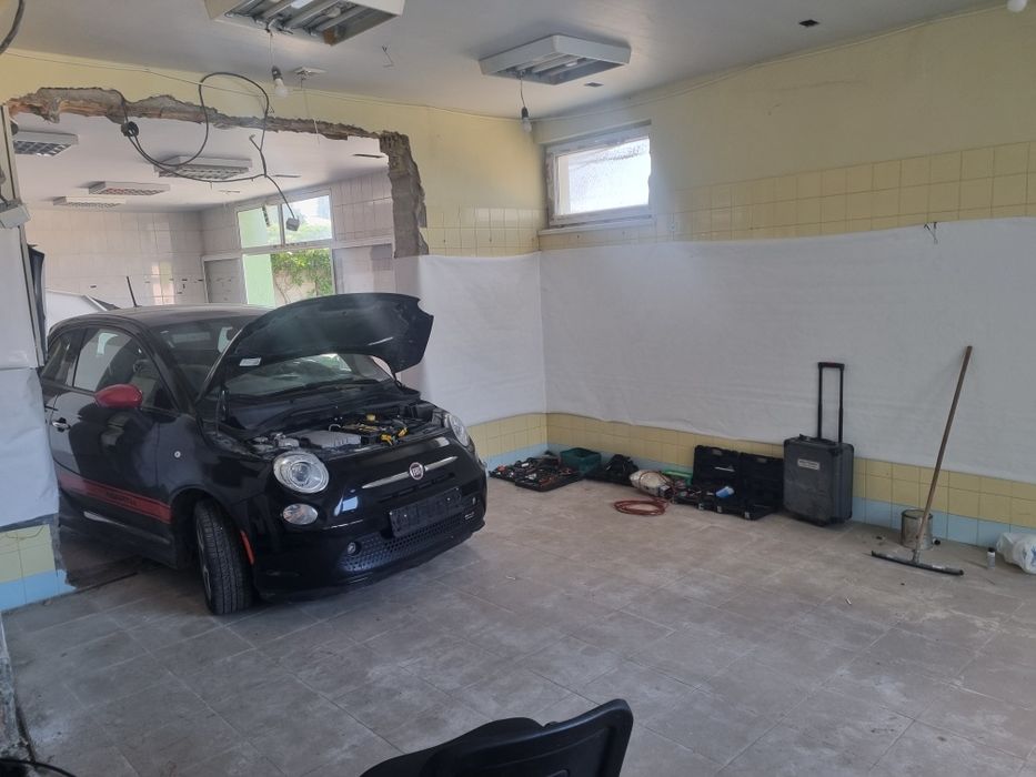 Продава се Магазин в Варна, Базар Левски - 893 кв.м за 370 €/кв.м - Снимка #10