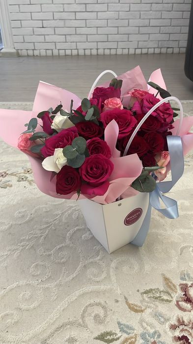 Живые цветы розы