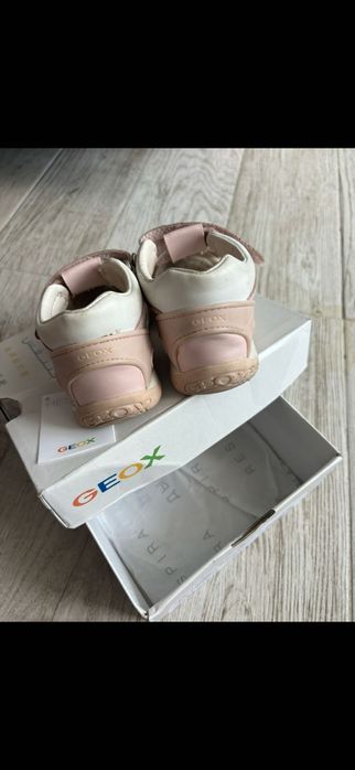 Обувки Geox 25 номер за момиче