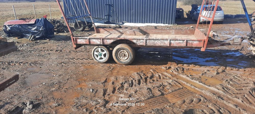 Vînd  trailer .remorca .