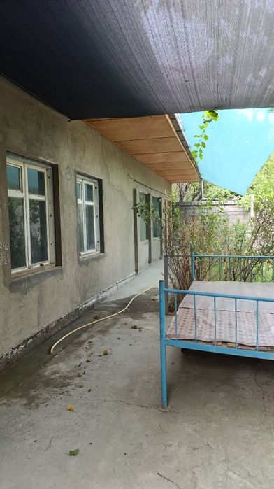 Продаётца дом 6 сот яшнабадский Раён Олмос катта бог махалля 5 комнат