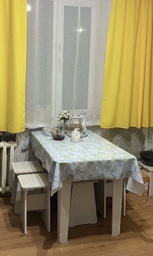 Продам Кухонный Белый Стол