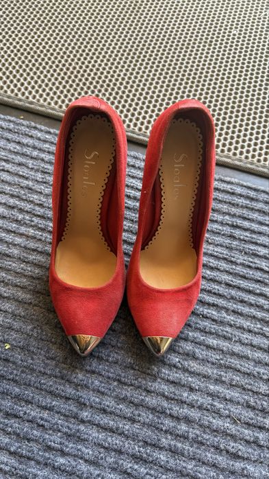 Продам туфли лодочки