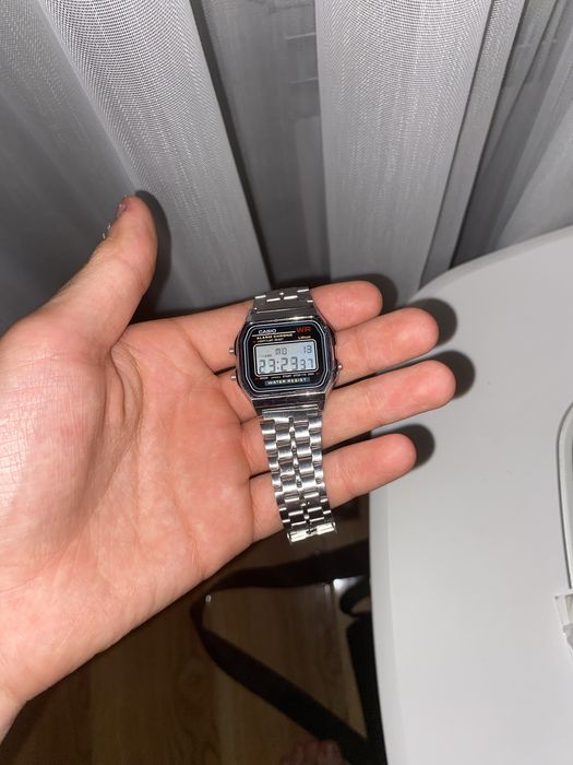 Часы “CASIO” на хорошем состояний