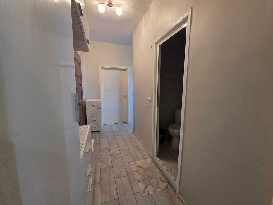 Продава се Двустаен апартамент в Шумен, Добруджански - 65 кв.м за 1177 €/кв.м - Снимка #16