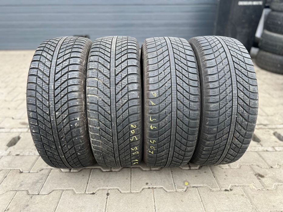 4x 205 55 16 Goodyear Vector4Seasons